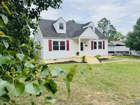 1607 Skymont Creek Staunton VA 24401