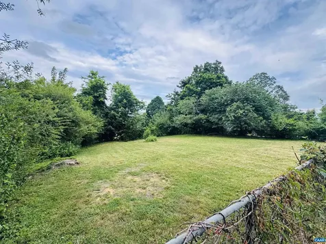 1607 Skymont Creek Staunton VA 24401
