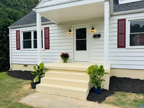 1607 Skymont Creek Staunton VA 24401