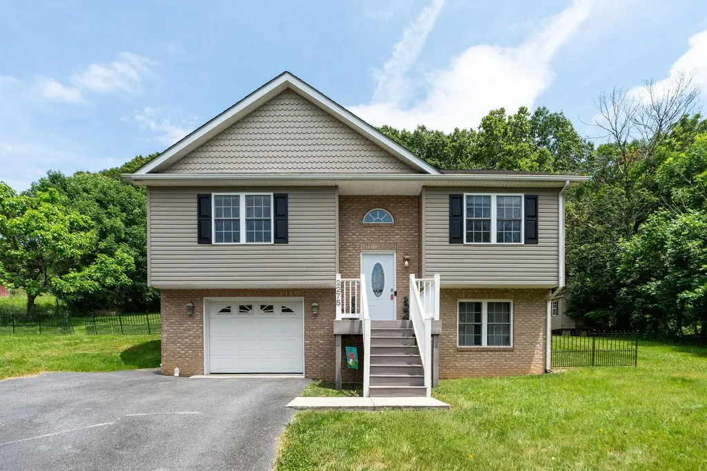 2275 Raphine Road Raphine VA 24472