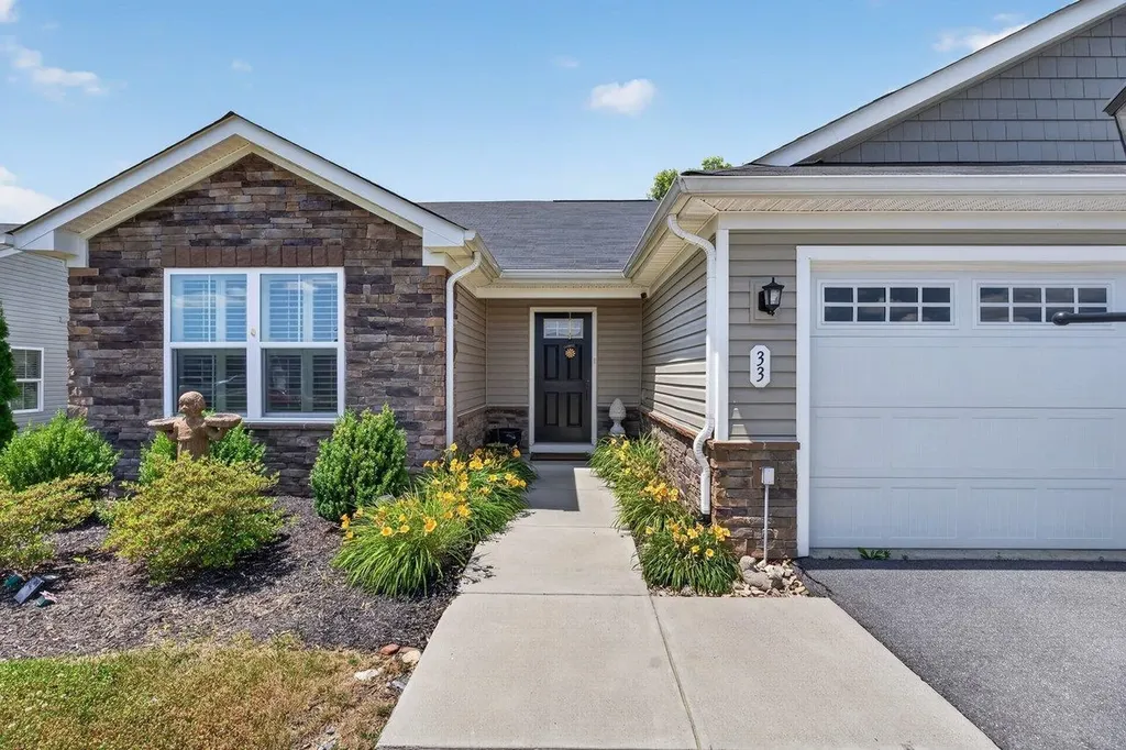 33 South Peak Drive Mcgaheysville VA 22840