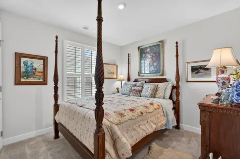 33 South Peak Drive Mcgaheysville VA 22840