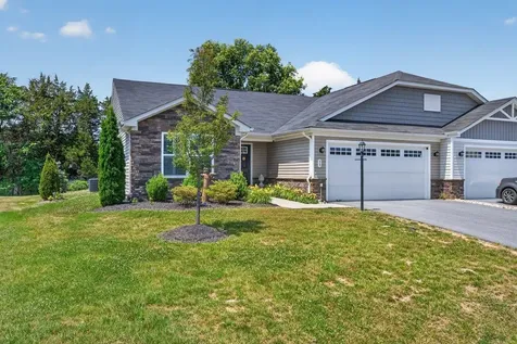 33 South Peak Drive Mcgaheysville VA 22840