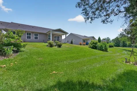 33 South Peak Drive Mcgaheysville VA 22840