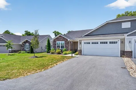 33 South Peak Drive Mcgaheysville VA 22840