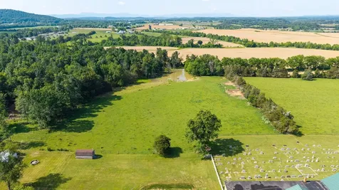2010 Knightly Mill Road New Hope VA 24469