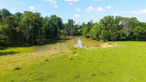2010 Knightly Mill Road New Hope VA 24469