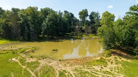 2010 Knightly Mill Road New Hope VA 24469
