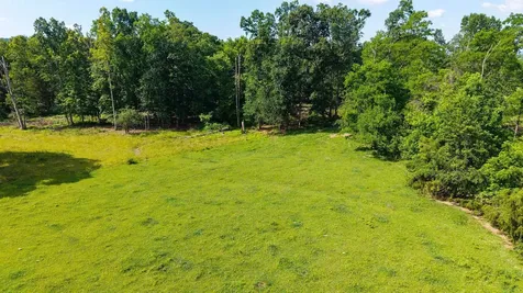 2010 Knightly Mill Road New Hope VA 24469