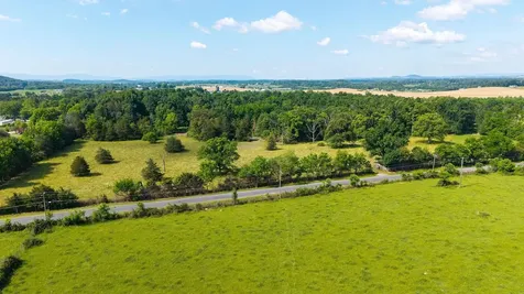 2010 Knightly Mill Road New Hope VA 24469