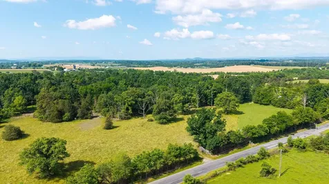 2010 Knightly Mill Road New Hope VA 24469