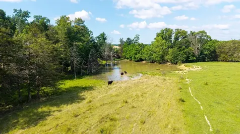 2010 Knightly Mill Road New Hope VA 24469