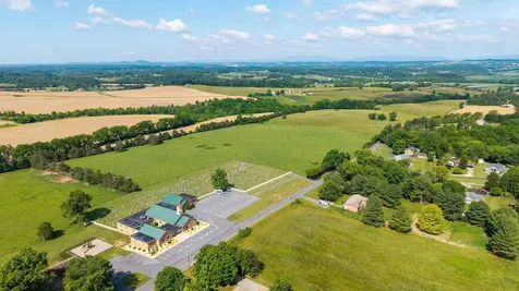 2010 Knightly Mill Road New Hope VA 24469
