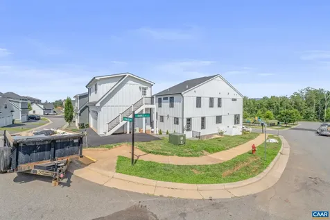 1603 Griffen Grove Charlottesville VA 22901