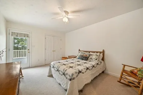 35 Hickory Nut Lane Staunton VA 24401