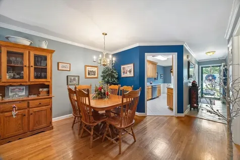 35 Hickory Nut Lane Staunton VA 24401