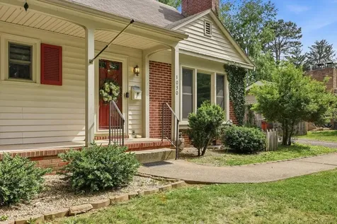 1030 Woodrow Avenue Waynesboro VA 22980