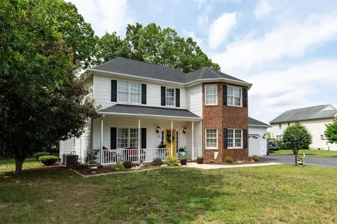 15 Rutherford Lane Stuarts Draft VA 24477