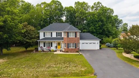 15 Rutherford Lane Stuarts Draft VA 24477