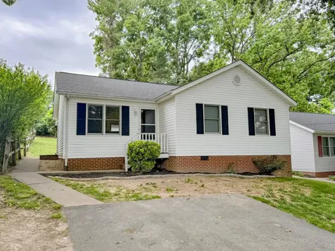 319 Westwood Boulevard Staunton VA 24401