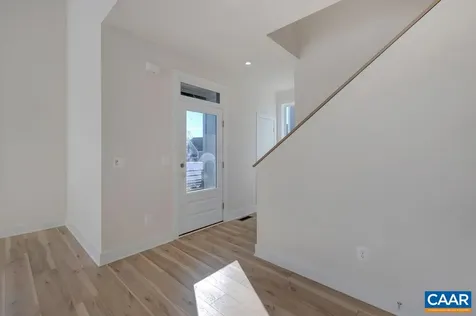 22F Wardell Crest Charlottesville VA 22902