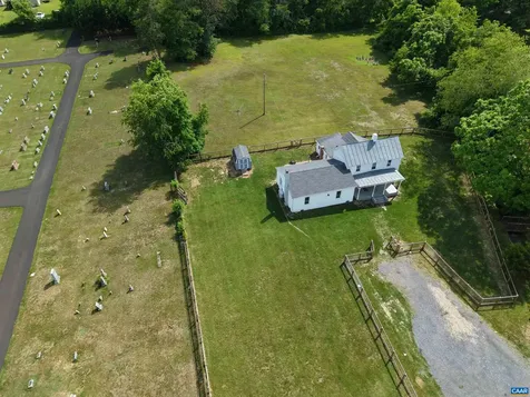 1983 Howardsville Turnpike Stuarts Draft VA 24477