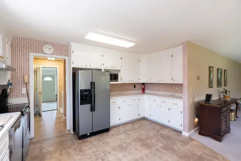 1802 River Road N Mount Solon VA 22843