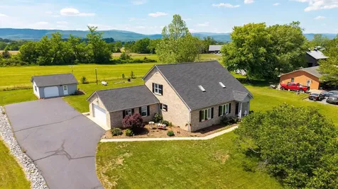 1802 River Road N Mount Solon VA 22843