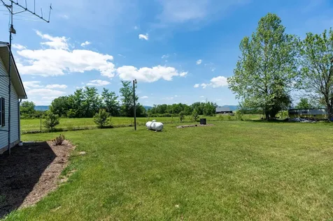 1802 River Road N Mount Solon VA 22843