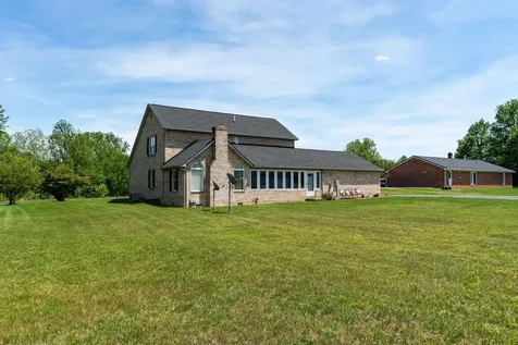 1802 River Road N Mount Solon VA 22843