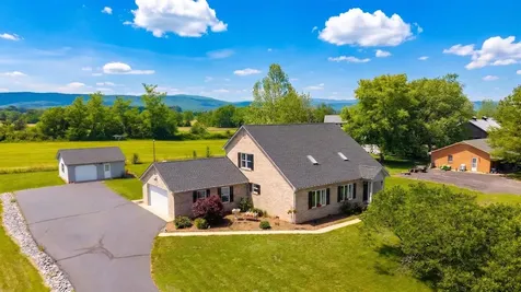 1802 River Road N Mount Solon VA 22843