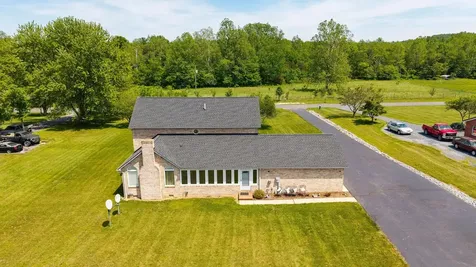 1802 River Road N Mount Solon VA 22843
