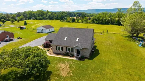 1802 River Road N Mount Solon VA 22843
