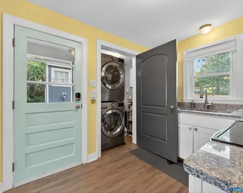1304 Belleview Avenue Charlottesville VA 22901