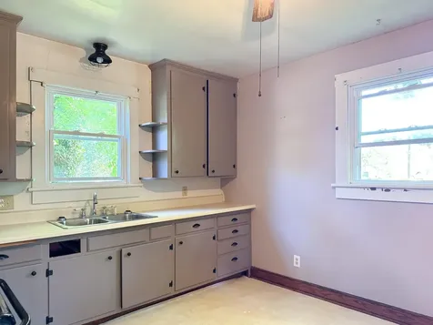 1208 Beverly Street W Staunton VA 24401