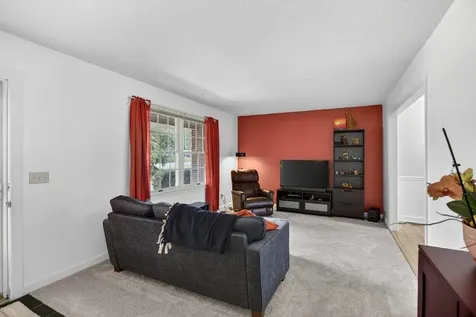 3235 Pin Oak Drive Rockingham VA 22801