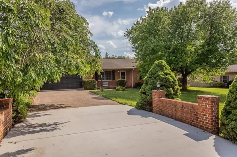 3235 Pin Oak Drive Rockingham VA 22801