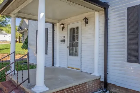 420 Spring Street W Woodstock VA 22664
