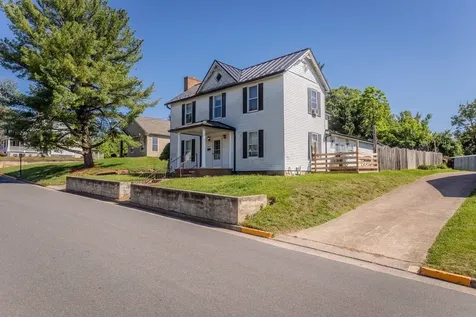 420 Spring Street W Woodstock VA 22664