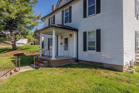 420 Spring Street W Woodstock VA 22664