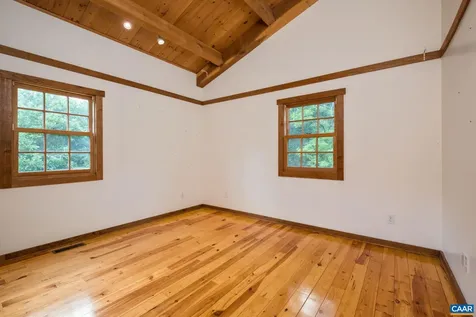3292 East Side Highway Grottoes VA 24441