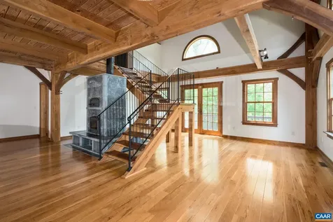 3292 East Side Highway Grottoes VA 24441