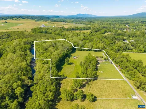 3292 East Side Highway Grottoes VA 24441