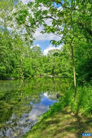 3292 East Side Highway Grottoes VA 24441