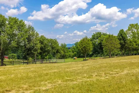 1057 Rockfish Road Waynesboro VA 22980