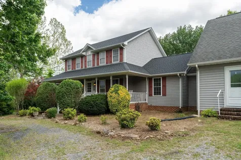 1057 Rockfish Road Waynesboro VA 22980