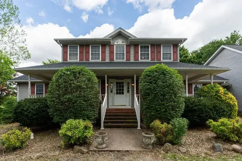 1057 Rockfish Road Waynesboro VA 22980