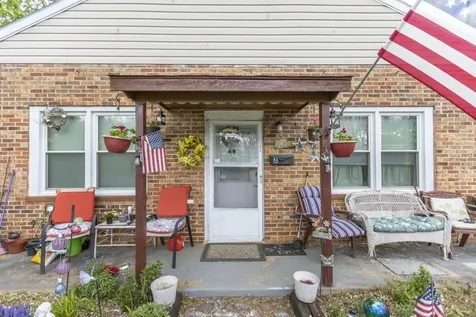 2292 Lee Highway Mount Sidney VA 24467
