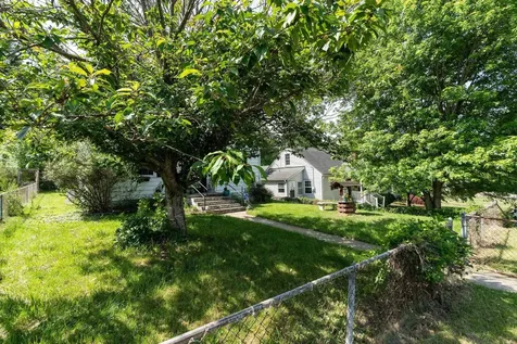 418 James Avenue Waynesboro VA 22980