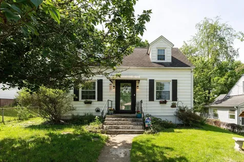 418 James Avenue Waynesboro VA 22980
